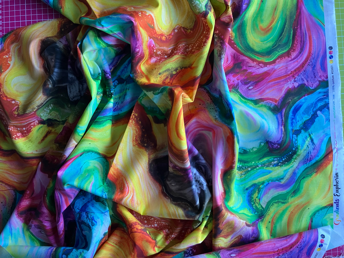 Gradients Euphoria - Rainbow Swirls