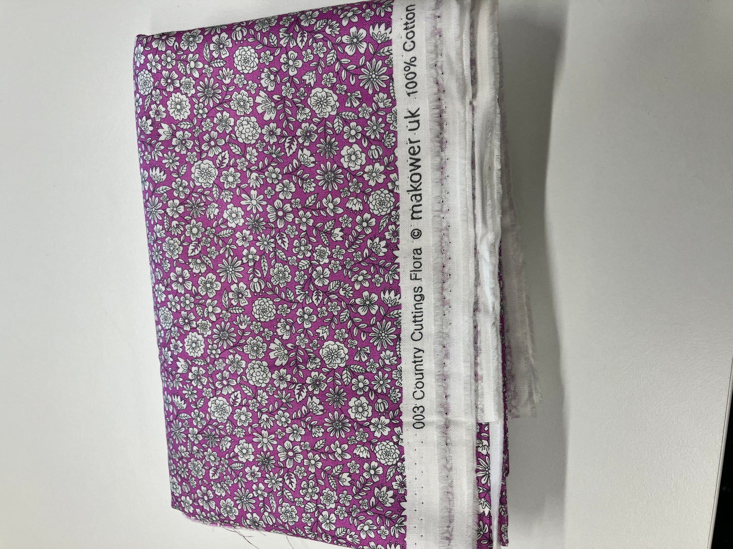 END OF BOLT 155cm - Country Cuttings - Floral Lilac