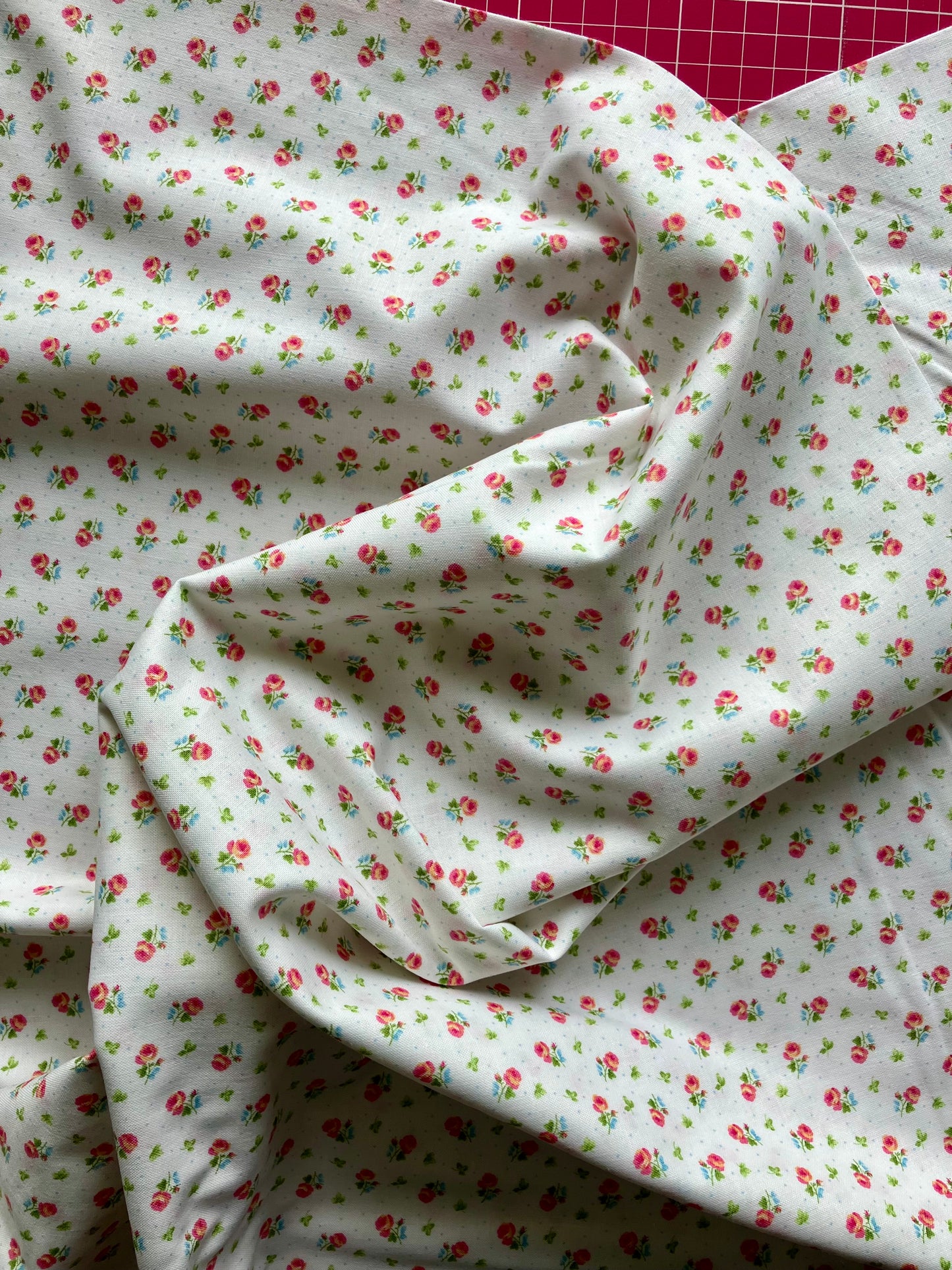 Tea for Two - Small Roses