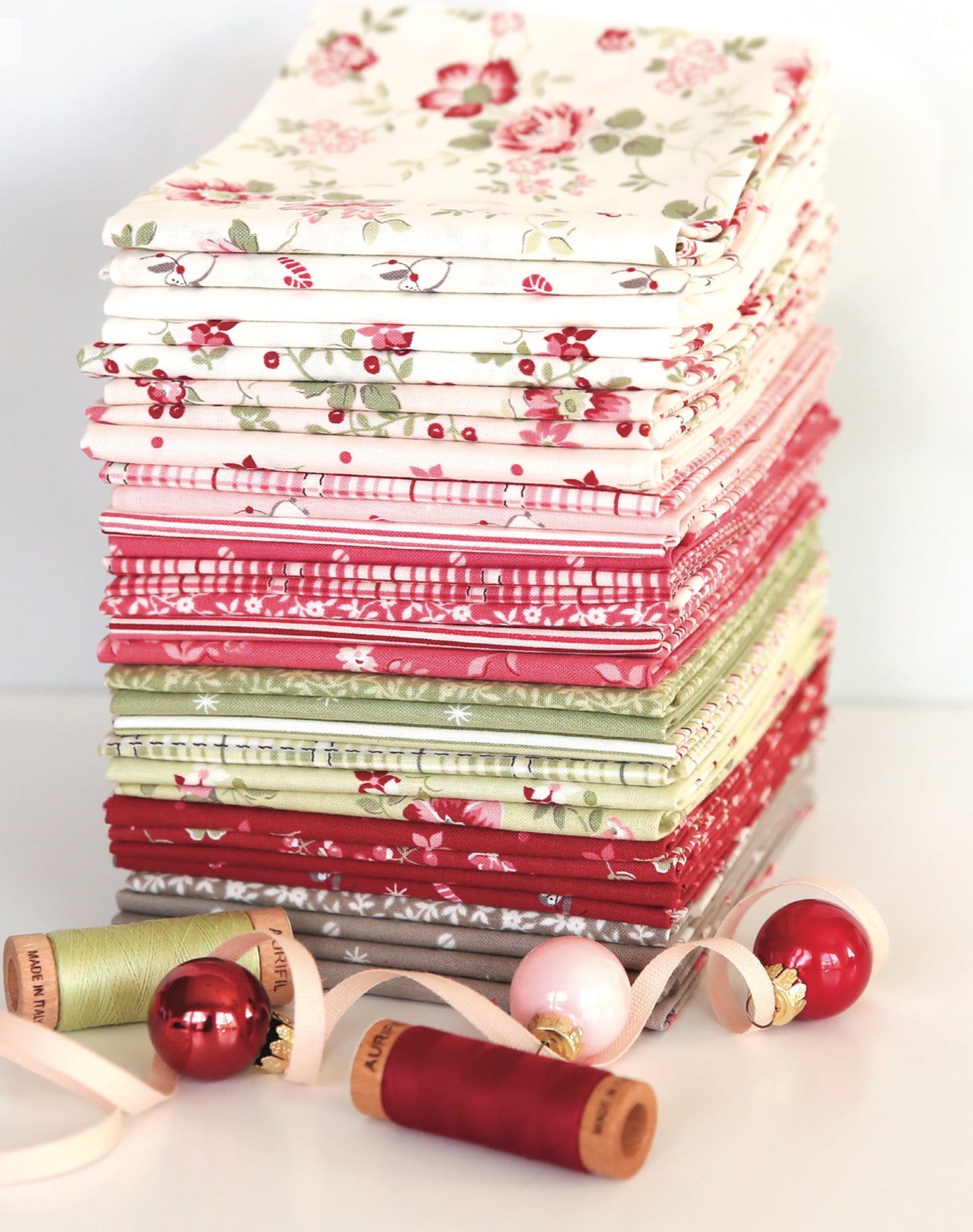 Moda Jelly Roll - A Very Sweet Christmas