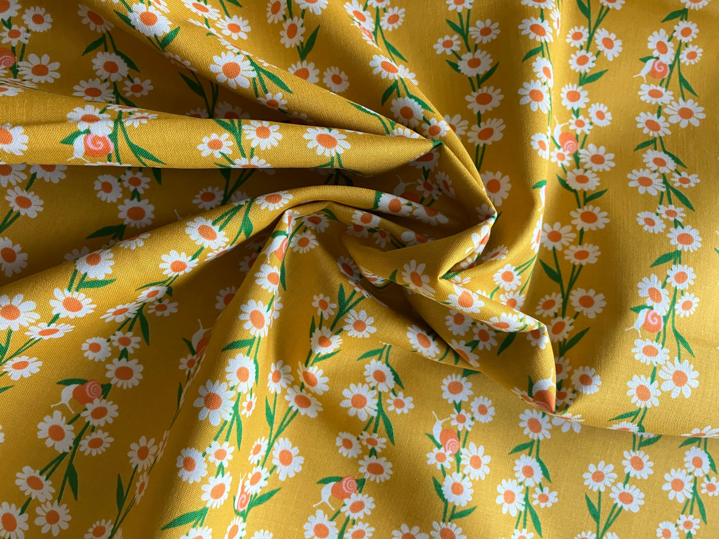 Carousel - Daisy Chain - Goldenrod