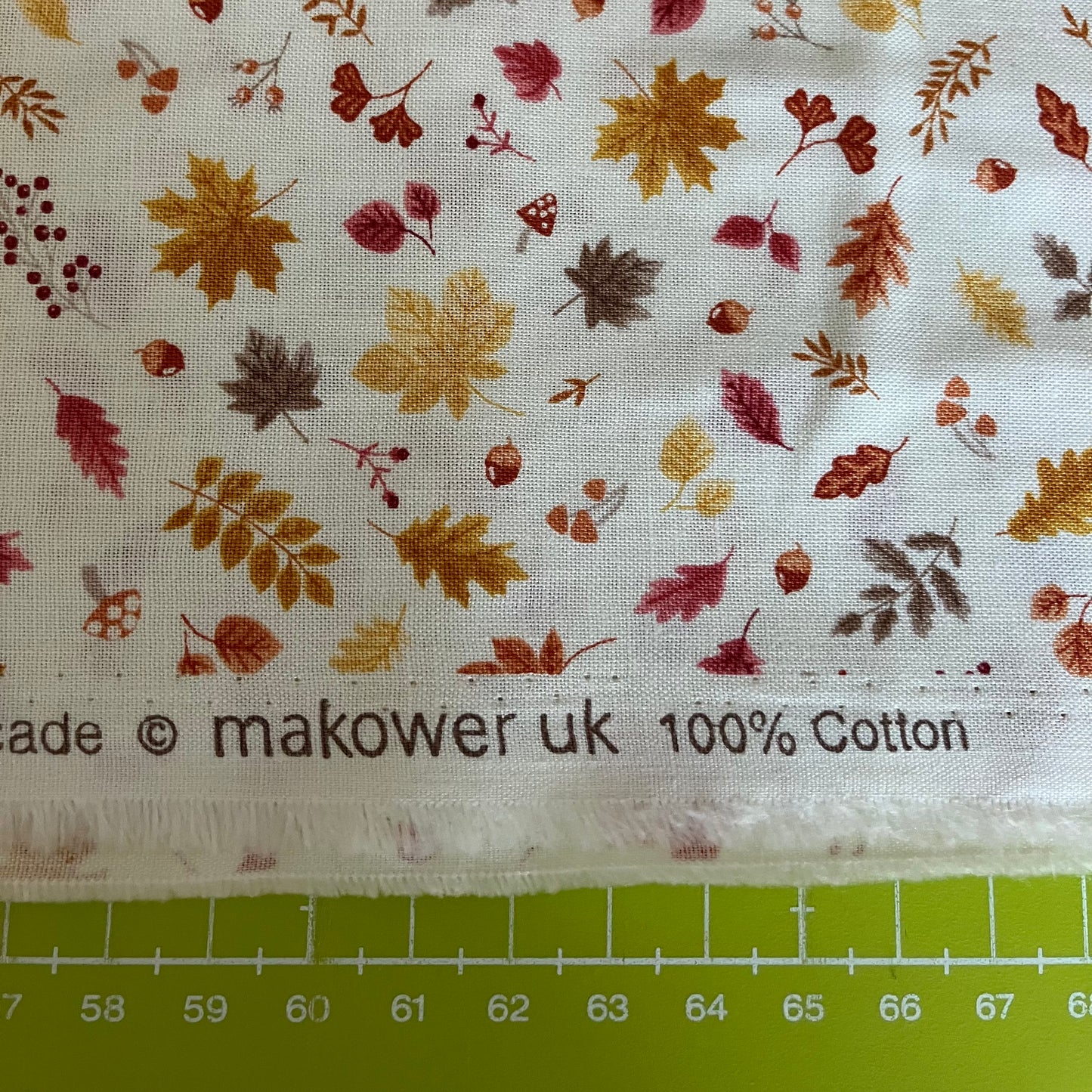 Hello Autumn - Foliage Cascade - Cream