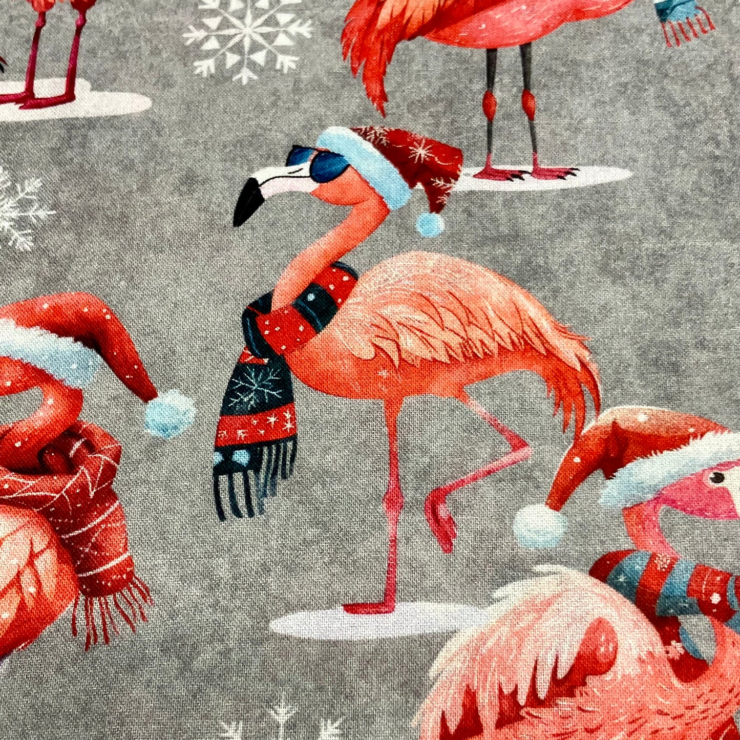 Gotta Have It! - Christmas Flamingos