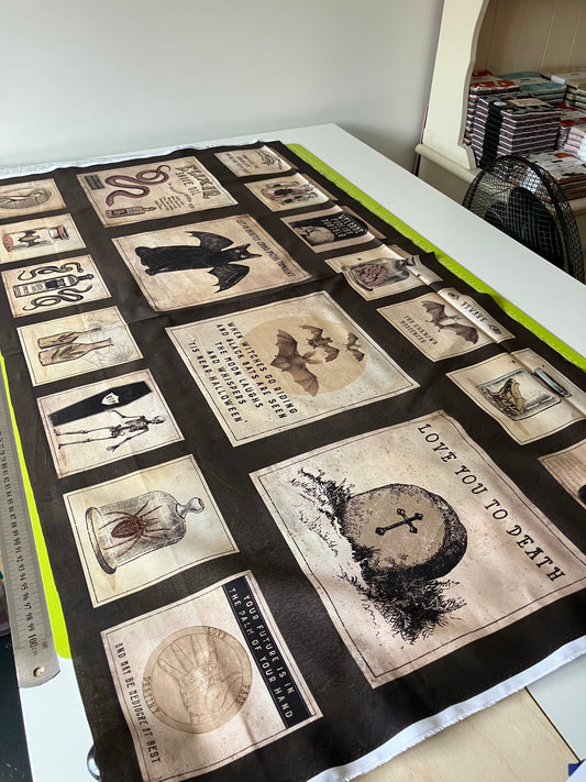 Gothic Halloween - Spooky Panel