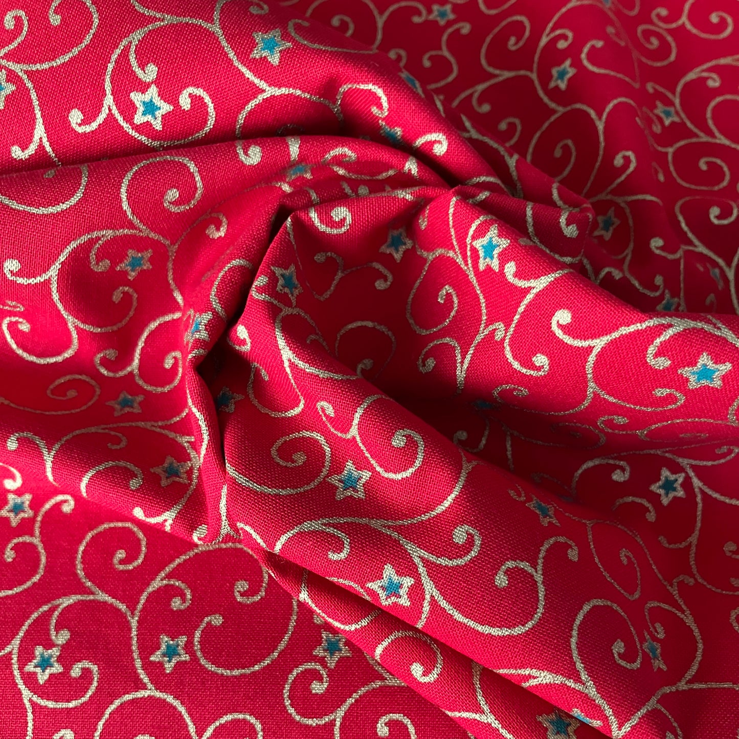 Scrolls and Stars - Red