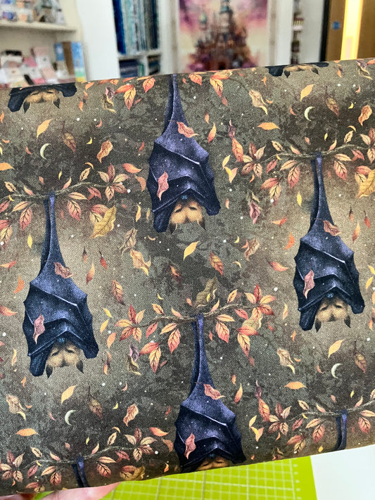 Harvest Haunt - Hangin' Bat
