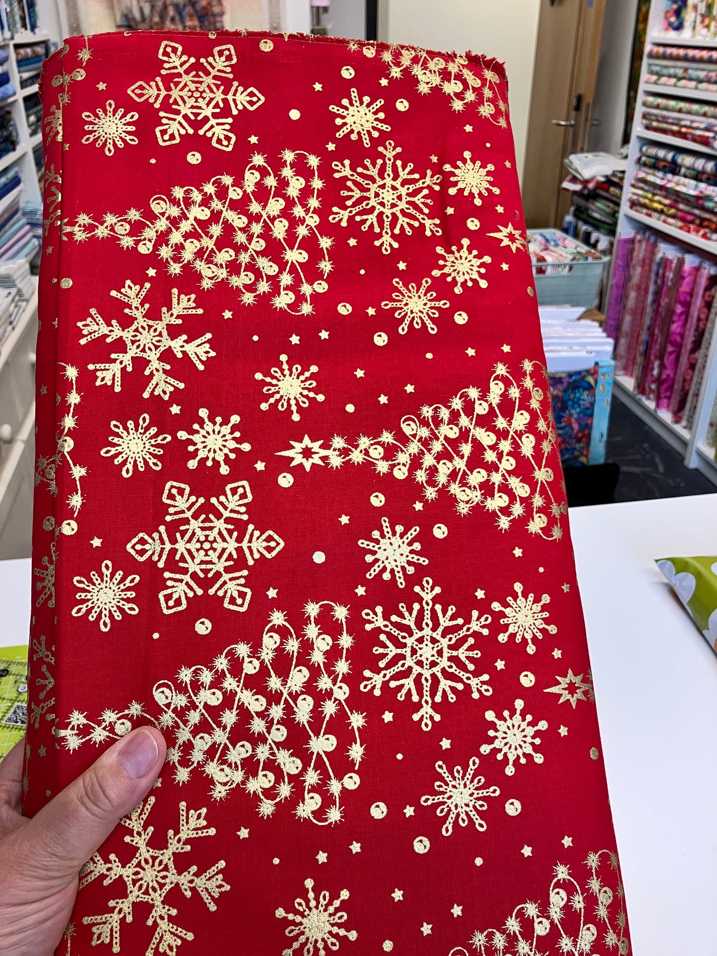 Swirly Christmas Trees - Red