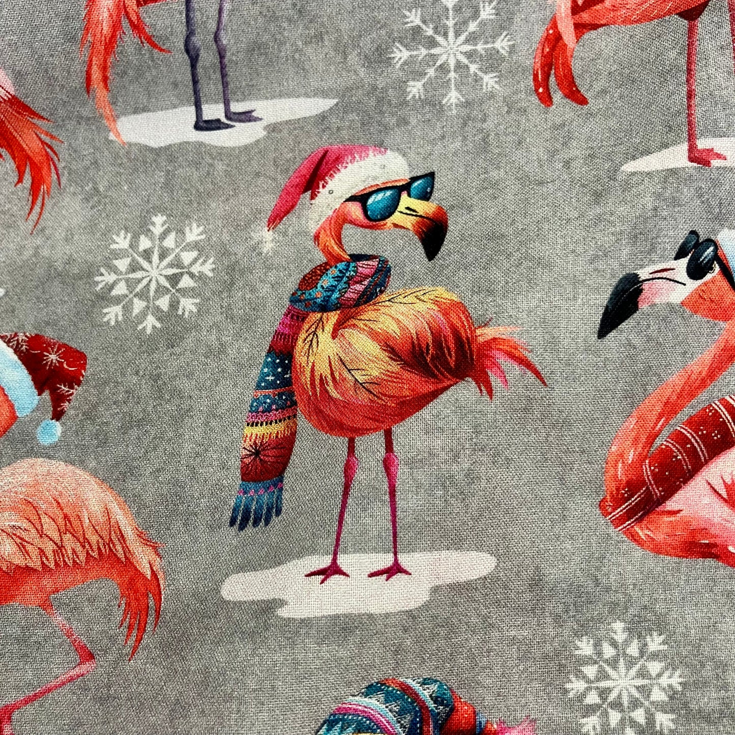 Gotta Have It! - Christmas Flamingos