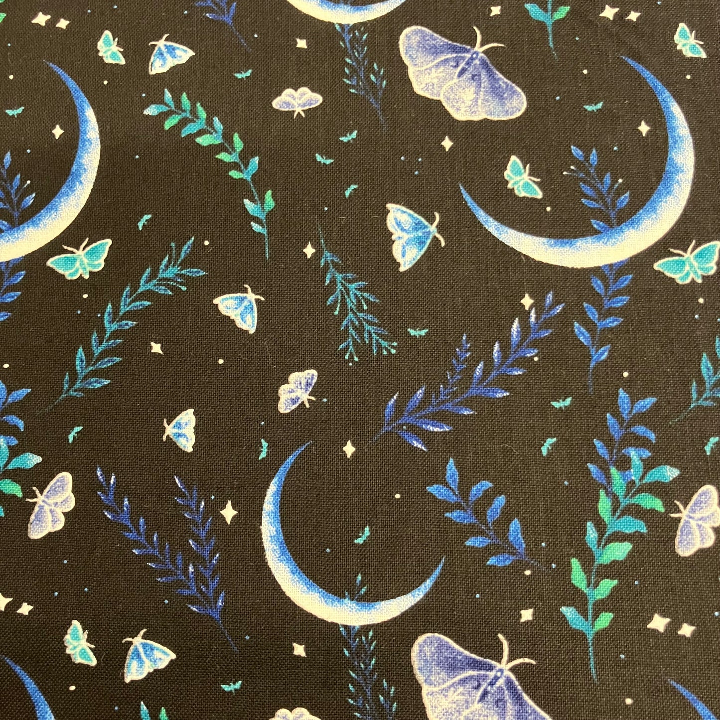 Jardin De Lune - Glow in the Dark - Moon with Butterflies