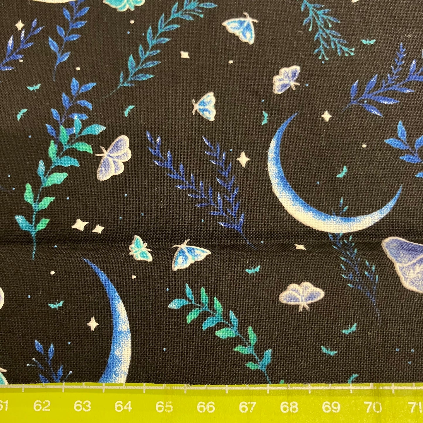 Jardin De Lune - Glow in the Dark - Moon with Butterflies